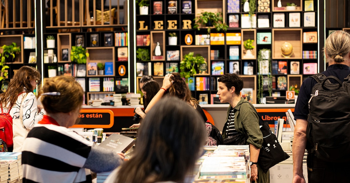 Chequelibro: 60.000 bonos por $10.000, ¿promoción de la lectura o gasto sin transparencia?