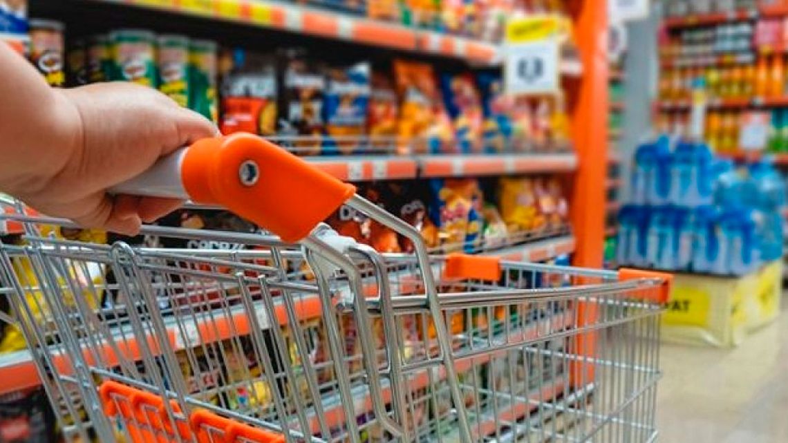 La confianza del consumidor cayó 5,7% en abril y enciende alertas sobre el consumo