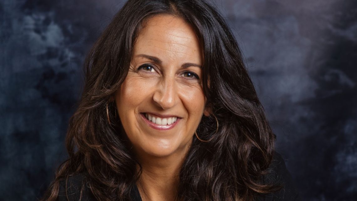 María Oruña en la Feria: la ficción como reproche al abandono del patrimonio
